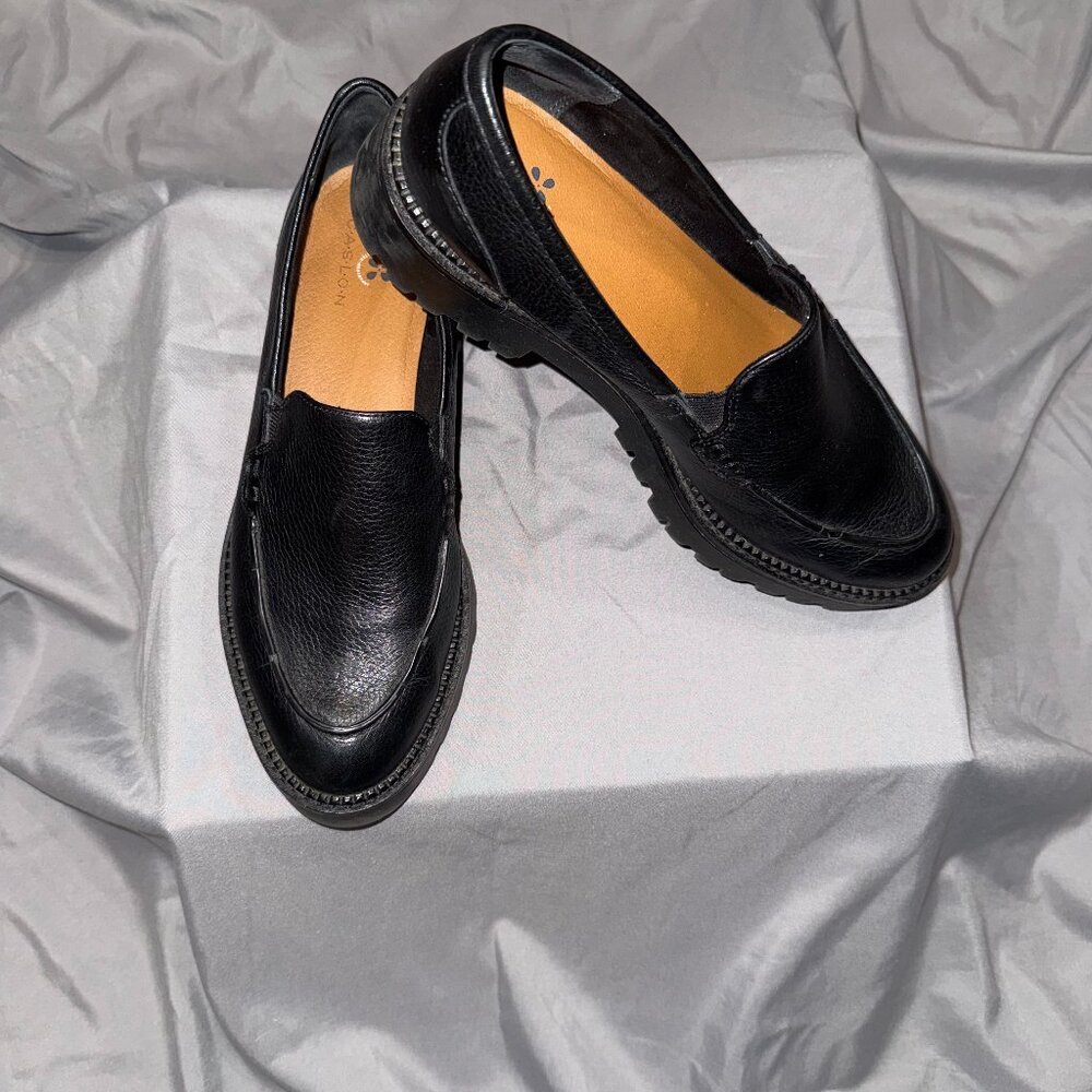 Caslon CN Millany Leather Black Slip-On Loafers